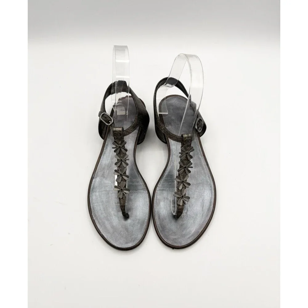 Chanel Silver Thong Sandals Camelia Flower Accents T Strap Size EU 37